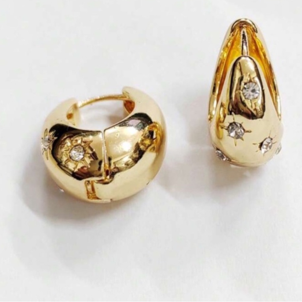 NEW! Anthropologie
Celestial Stars Crystal Dome Huggies Hoop Gold Earrings - Picture 4 of 9